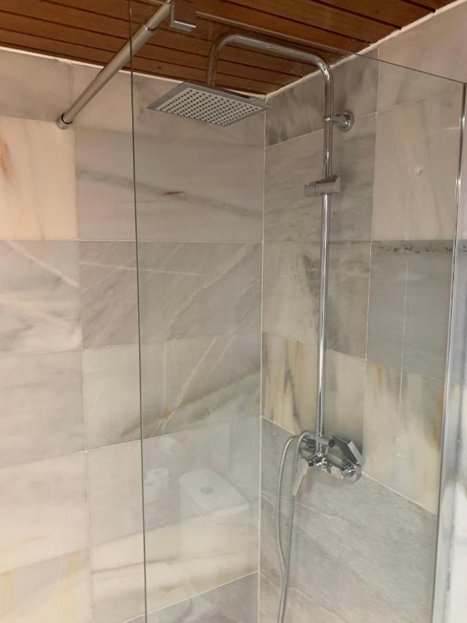 Pisos Con Piscina De Temporada Corta Estancia Madrid Eksteriør bilde