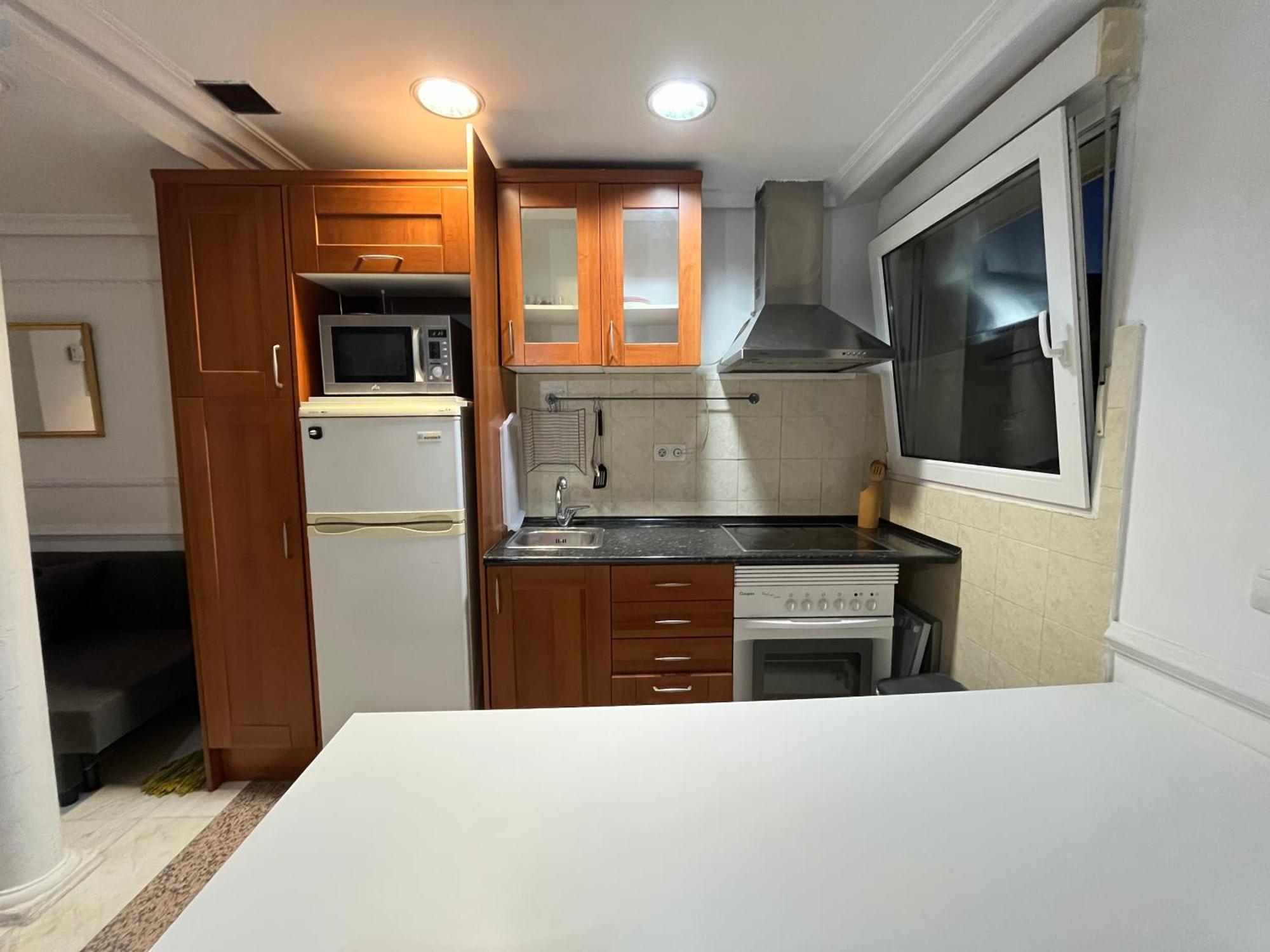 Pisos Con Piscina De Temporada Corta Estancia Madrid Eksteriør bilde